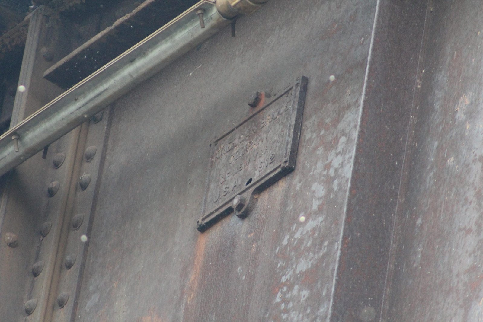 Plaque